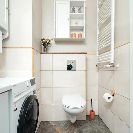 Apartment Miedziana - Z Balkonem, Miejscem Do Pracy, Wi-fi - - Fair *