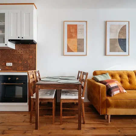 Miedziana - Cozy retro apartment by Fair Rentals