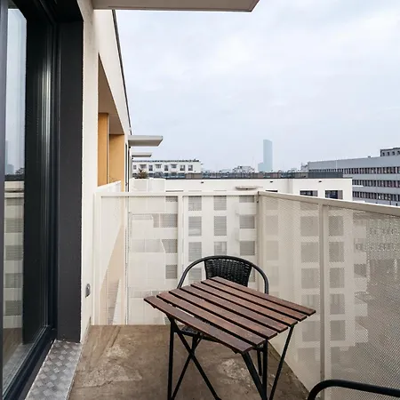 Miedziana - Z Balkonem, Miejscem Do Pracy, Wi-fi - - Fair Апартаменты *